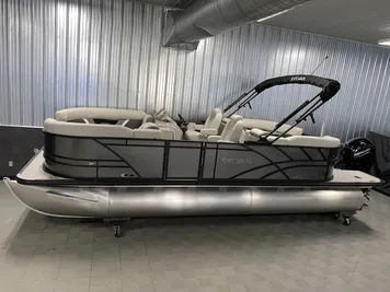 2024 Sylvan Mirage X3 Tritoon - Mercury 150HP