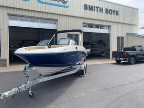 2024 Bayliner VR6 Bowrider