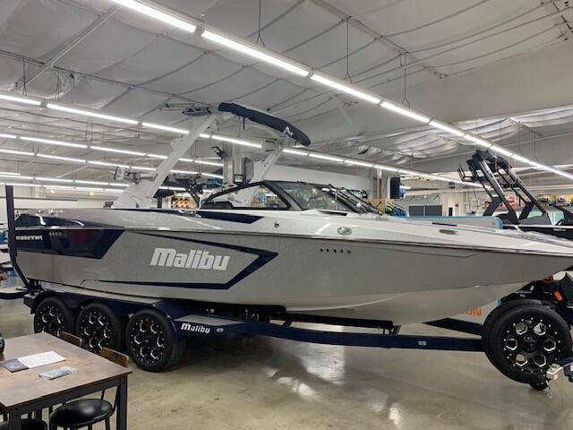 2023 Malibu 24 MXZ