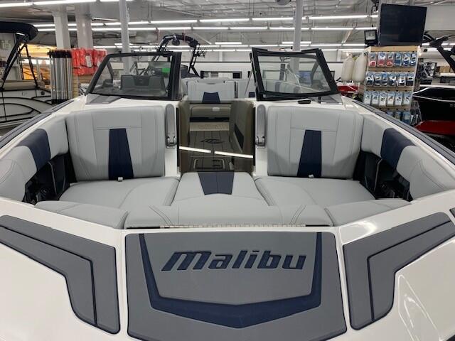 2023 Malibu 24 MXZ
