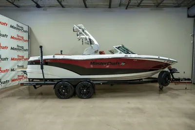 2017 MasterCraft XT23