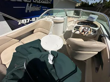 2001 Sea Ray 210 Sundeck