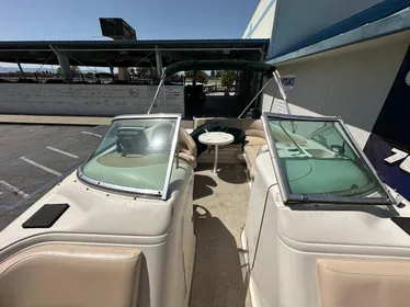 2001 Sea Ray 210 Sundeck