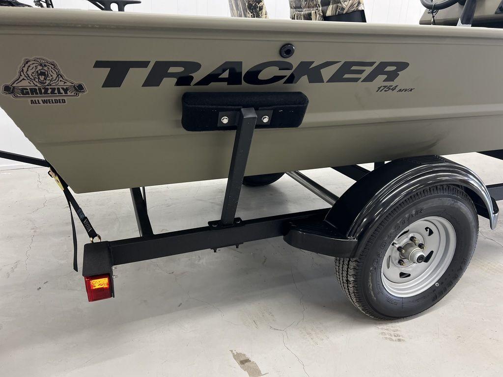 2024 Tracker Grizzly 1754 SC