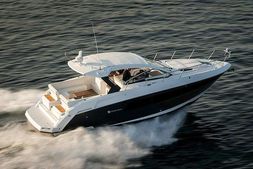 2023 Cruisers Yachts 39 Express Coupe