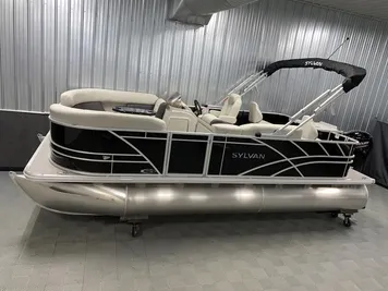 2024 Sylvan Mirage 8520 Party Fish – Mercury 90HP