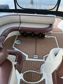 1999 Cruisers Yachts 3870 Esprit