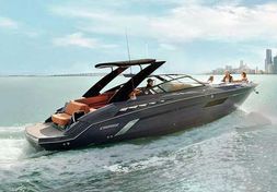2022 Cruisers Yachts 338 South Beach Edition Bow Rider