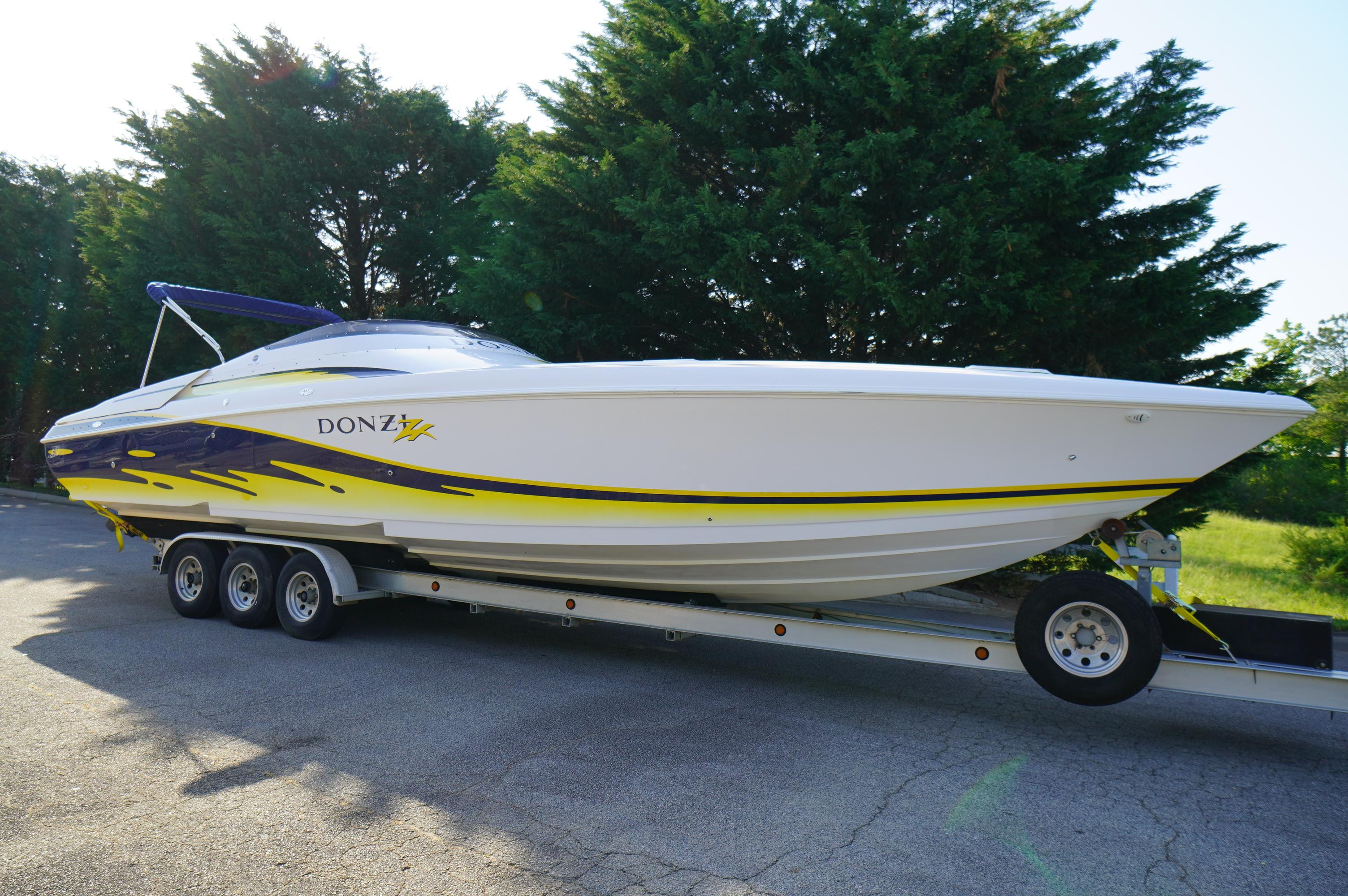 2003 Donzi 38 ZX