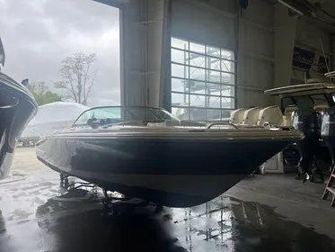 2008 Chris-Craft 25 Launch