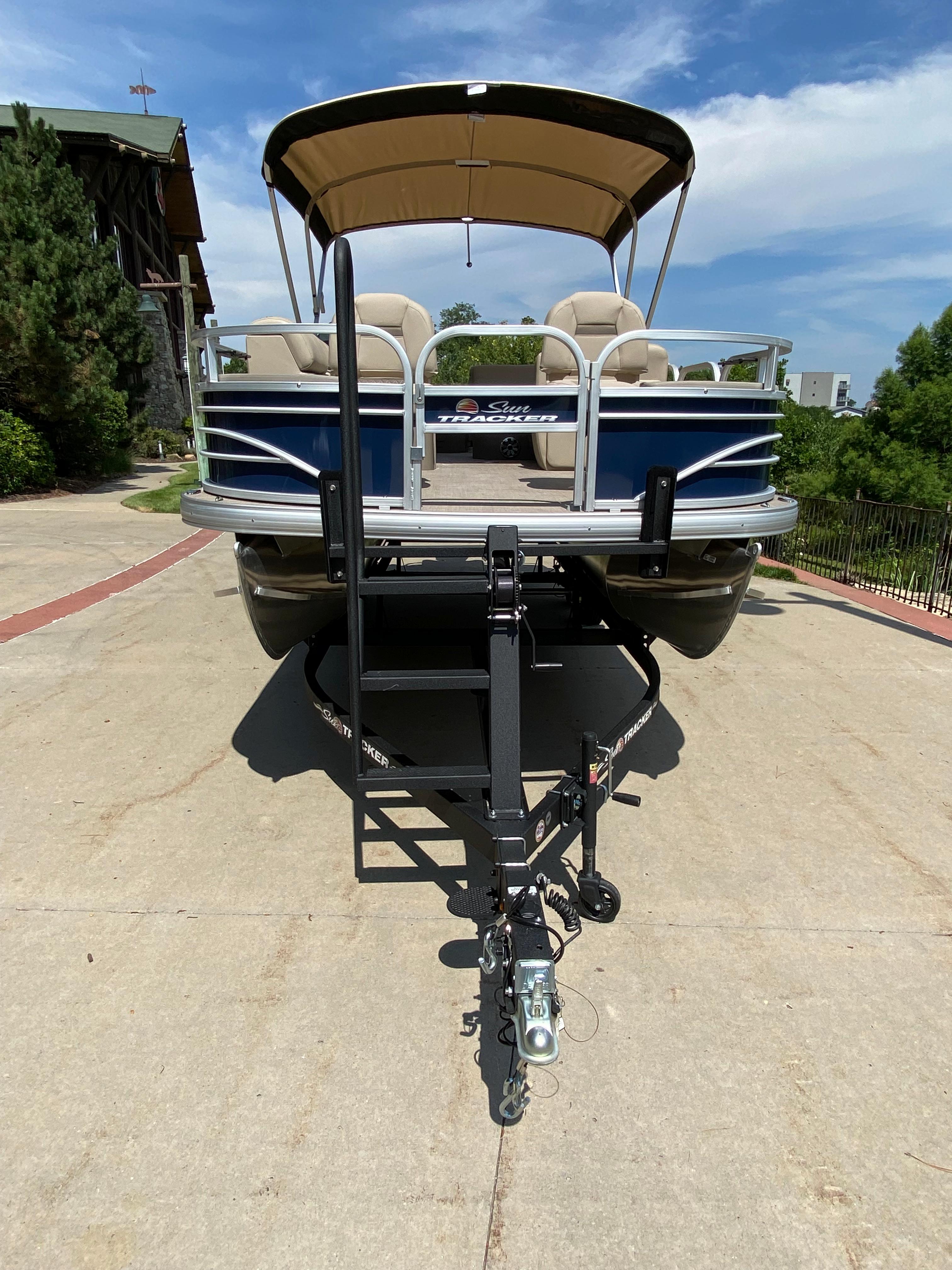 New 2023 Sun Tracker Fishin' Barge 20 DLX, 64055 Independence - Boat Trader