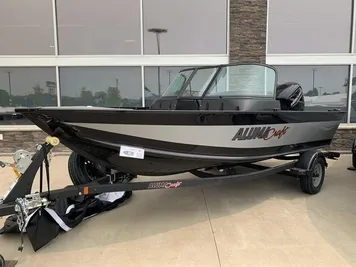 2023 Alumacraft Competitor 165 Sport