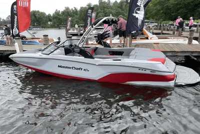 2023 MasterCraft NXT22