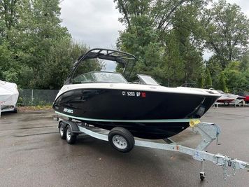 2023 Yamaha Boats AR250