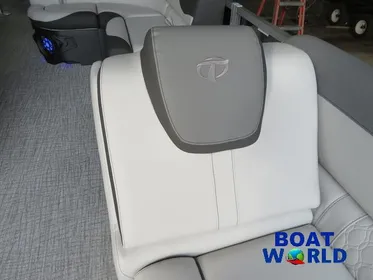 2024 Tahoe LTZ 2385 Rear Fish Tritoon Pontoon & Honda 4-Strok