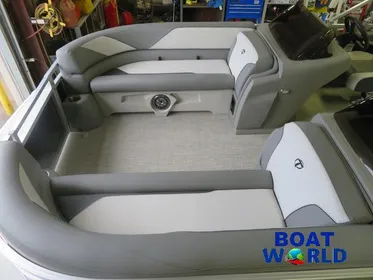 2024 Tahoe Sport 2385 Elite Windshield Pontoon & Honda 4-Stro