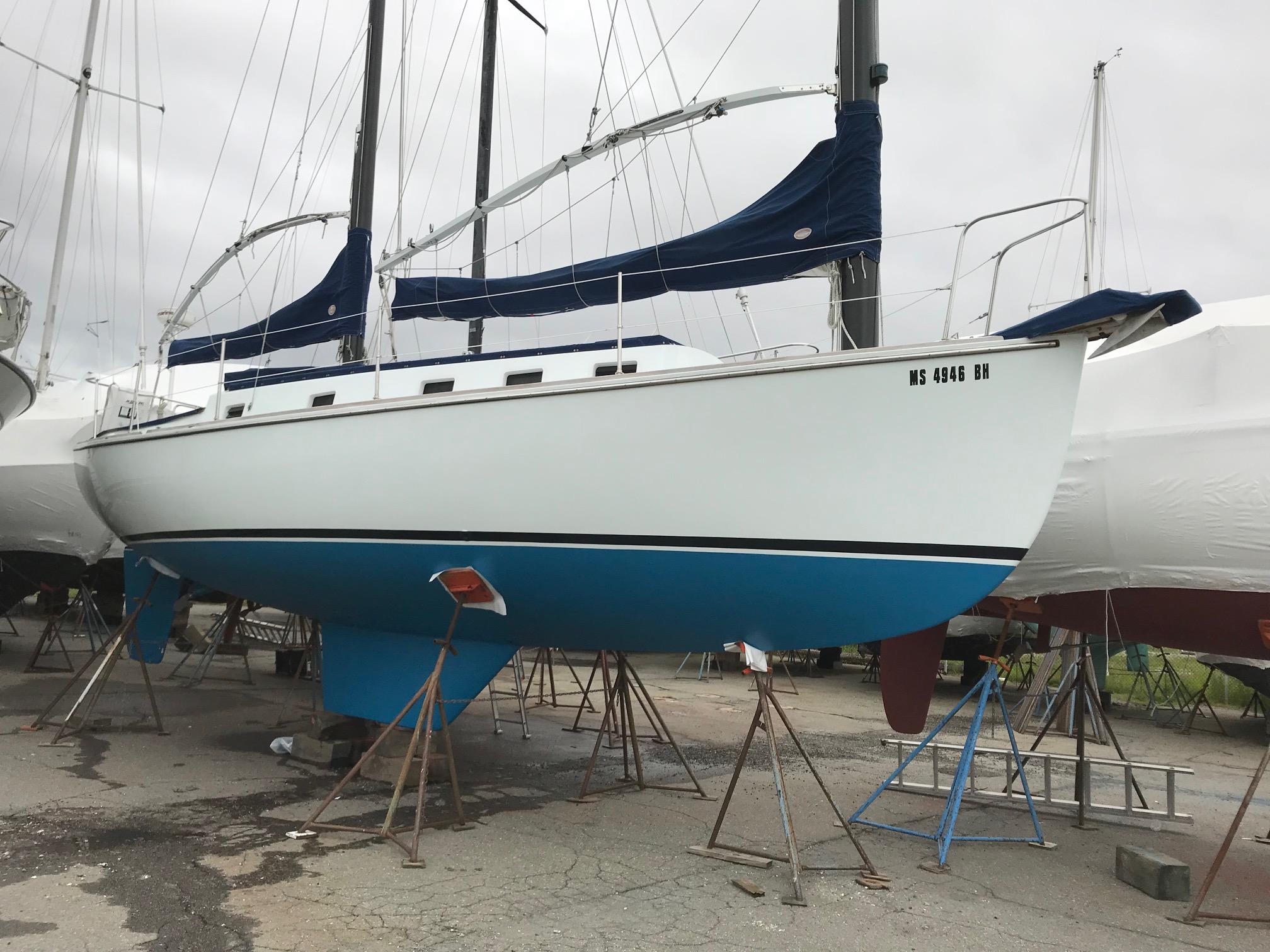 Used 1985 Herreshoff H31 Cat Ketch, 02744 New Bedford - Boat Trader