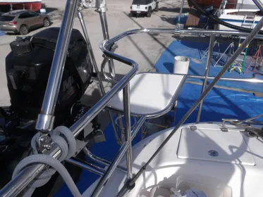 2005 Catalina 350