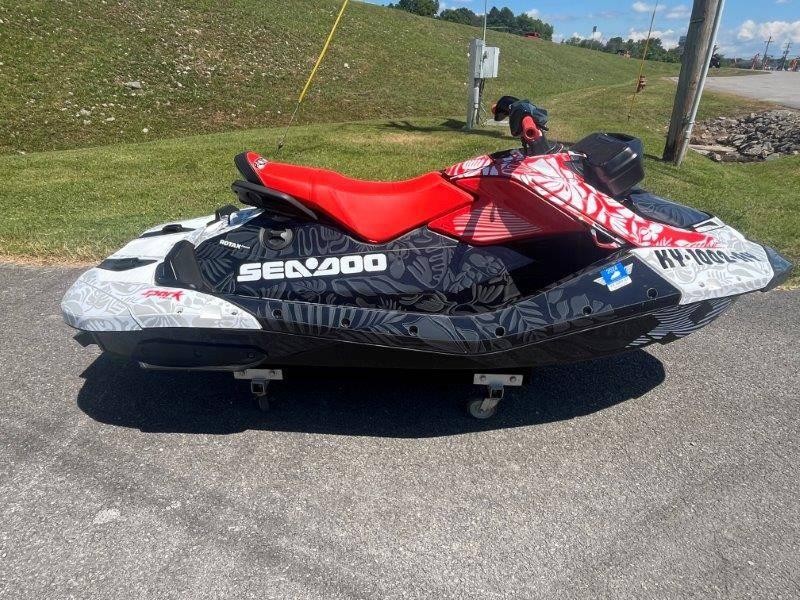 送料無料商品の通販 Used 2024 Somerset 42503 Sound, 90 Trixx 1UP Spark Sea-Doo 水上オートバイ用