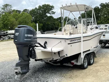 1999 Grady-White 228 Seafarer