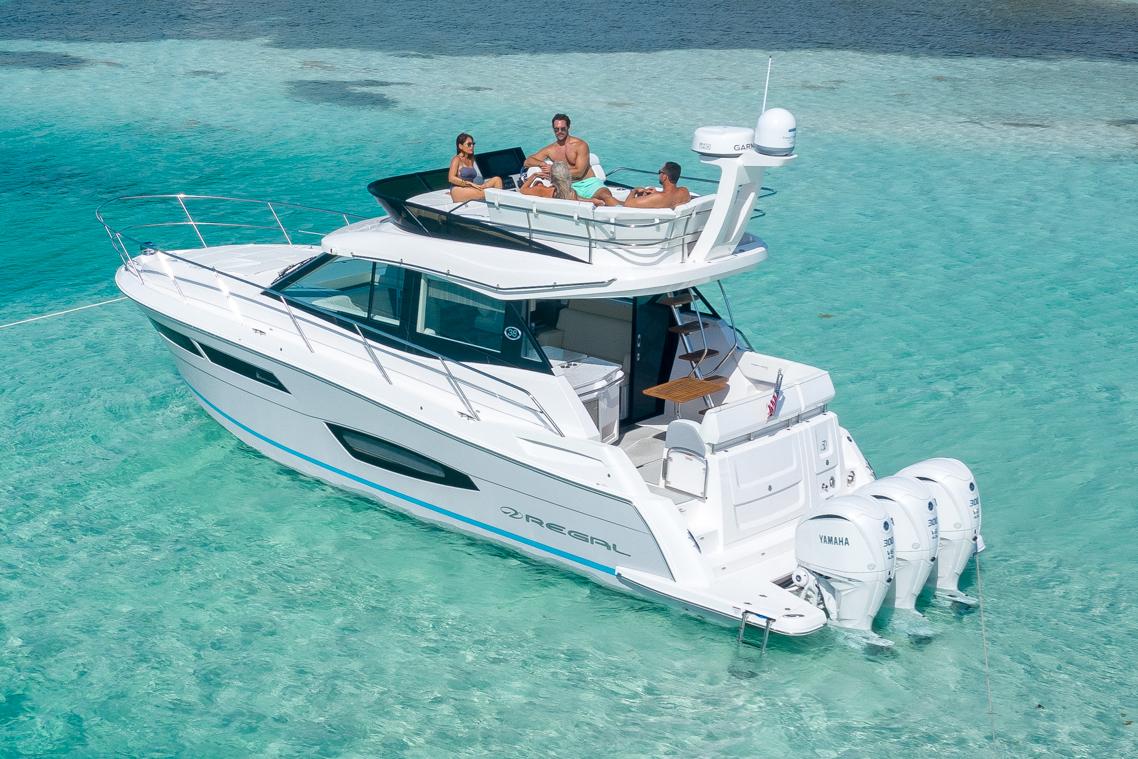 New 2024 Regal 38 FXO, 21122 Pasadena Boat Trader