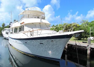 1982 Hatteras Cruiser