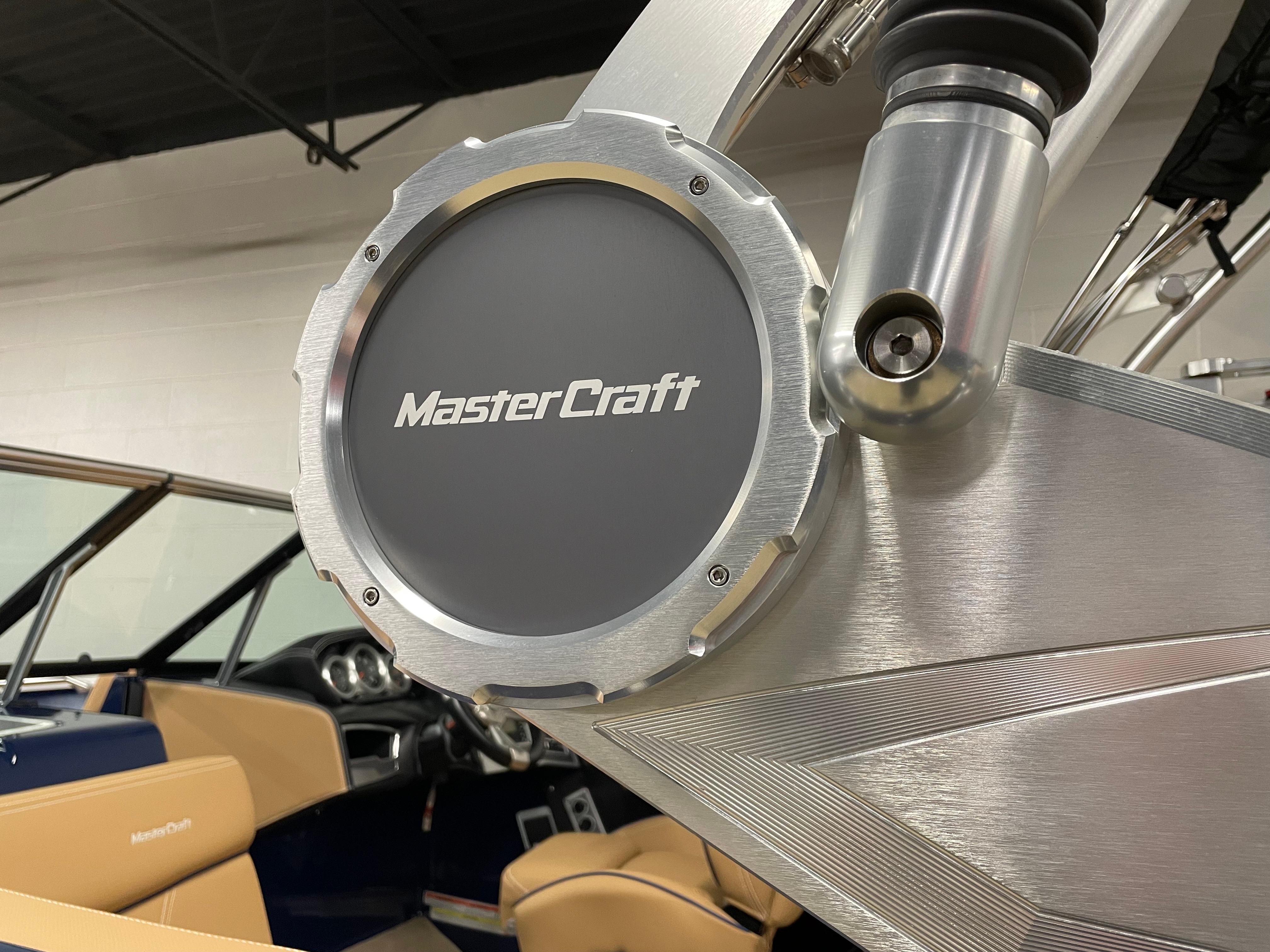 2018 MasterCraft XT21