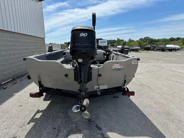 2012 Crestliner Fish Hawk 1750