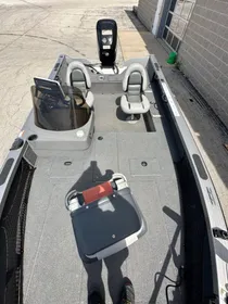 2012 Crestliner Fish Hawk 1750