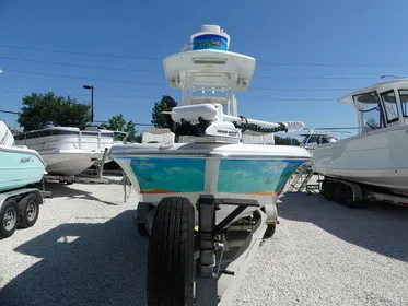 2017 Robalo 226 Cayman