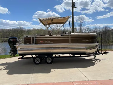 2024 Sun Tracker SportFish 20 DLX