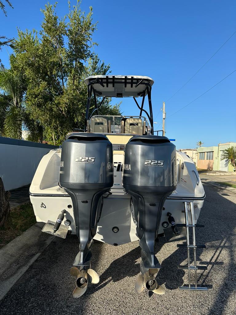 Custom-made Fishing / Pier cart with baitwell for Sale in Riviera
