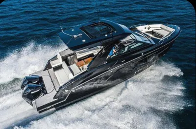 2023 Cruisers Yachts 34 GLS OB