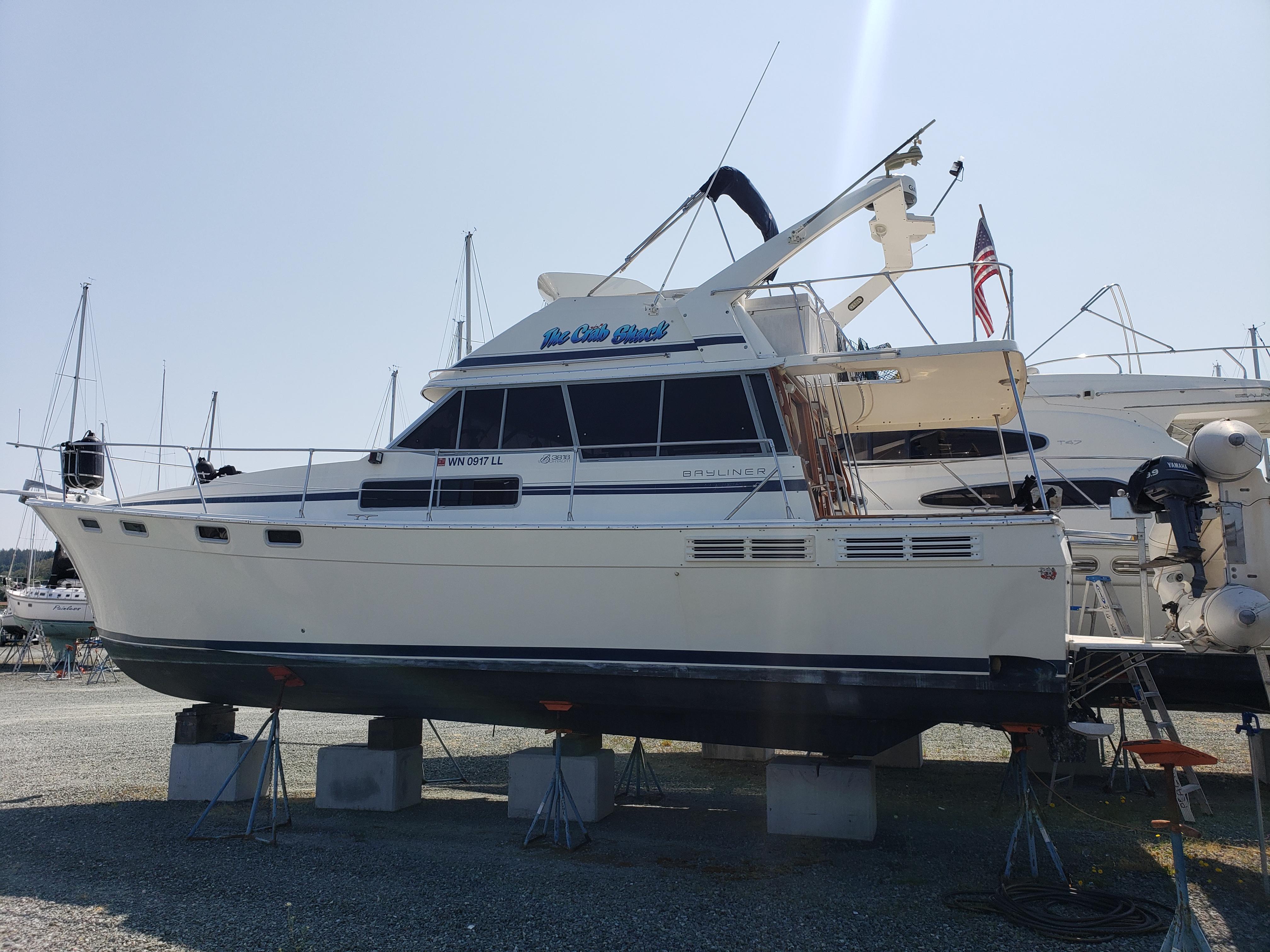 Used 1988 Bayliner 3888 Motoryacht, 98221 Anacortes - Boat Trader