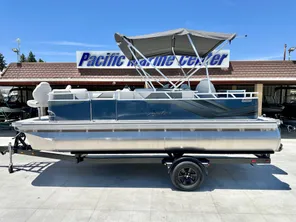 2024 Avalon Venture - 21 FT Fish N Cruise w/ 60HP Mercury!