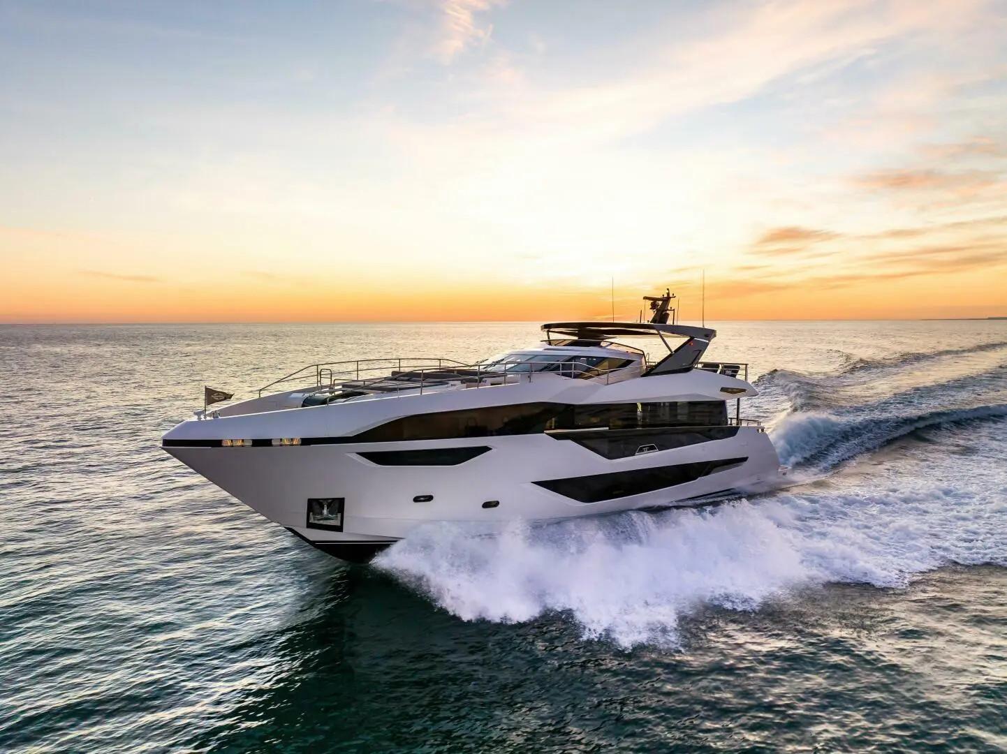 2024-Sunseeker-100-Yacht