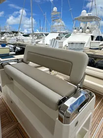 2015 Boston Whaler 420 Outrage