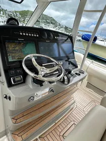 2015 Boston Whaler 420 Outrage