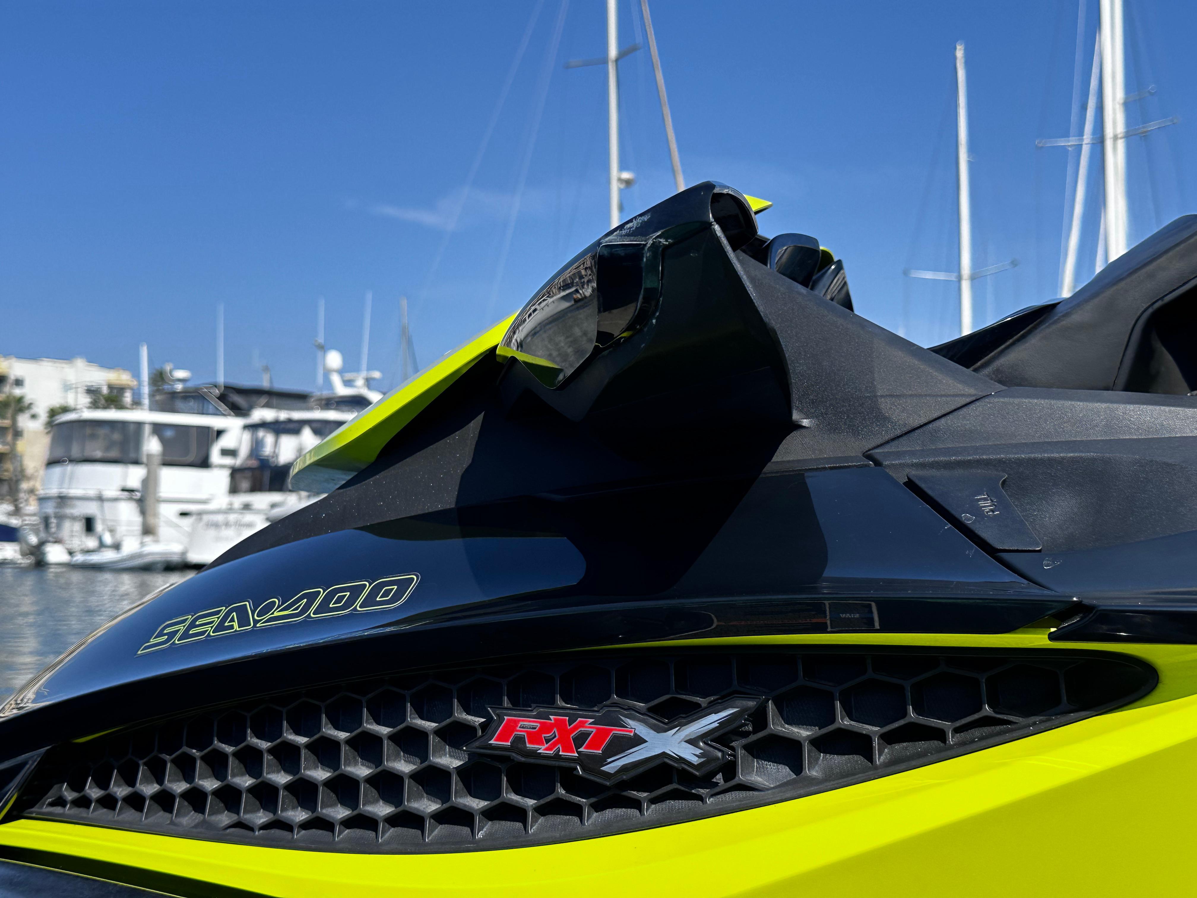 2013 Sea-Doo Sport Boats RXT-X 260