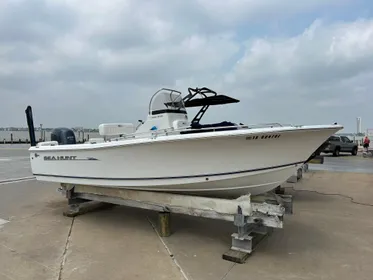 2013 Sea Hunt Triton 202