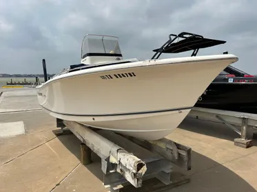 2013 Sea Hunt Triton 202