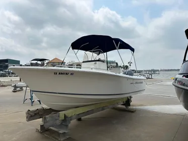 2013 Sea Hunt Triton 202