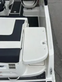 2023 Bayliner VR5 Bowrider