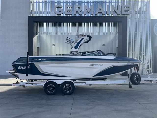 Ultré ZX | Tige Boats