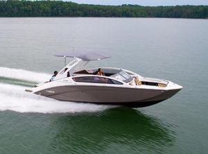 2022 Yamaha Boats 275E