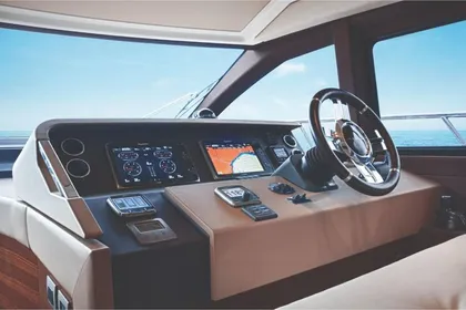 2023-Azimut-50-MarineMax