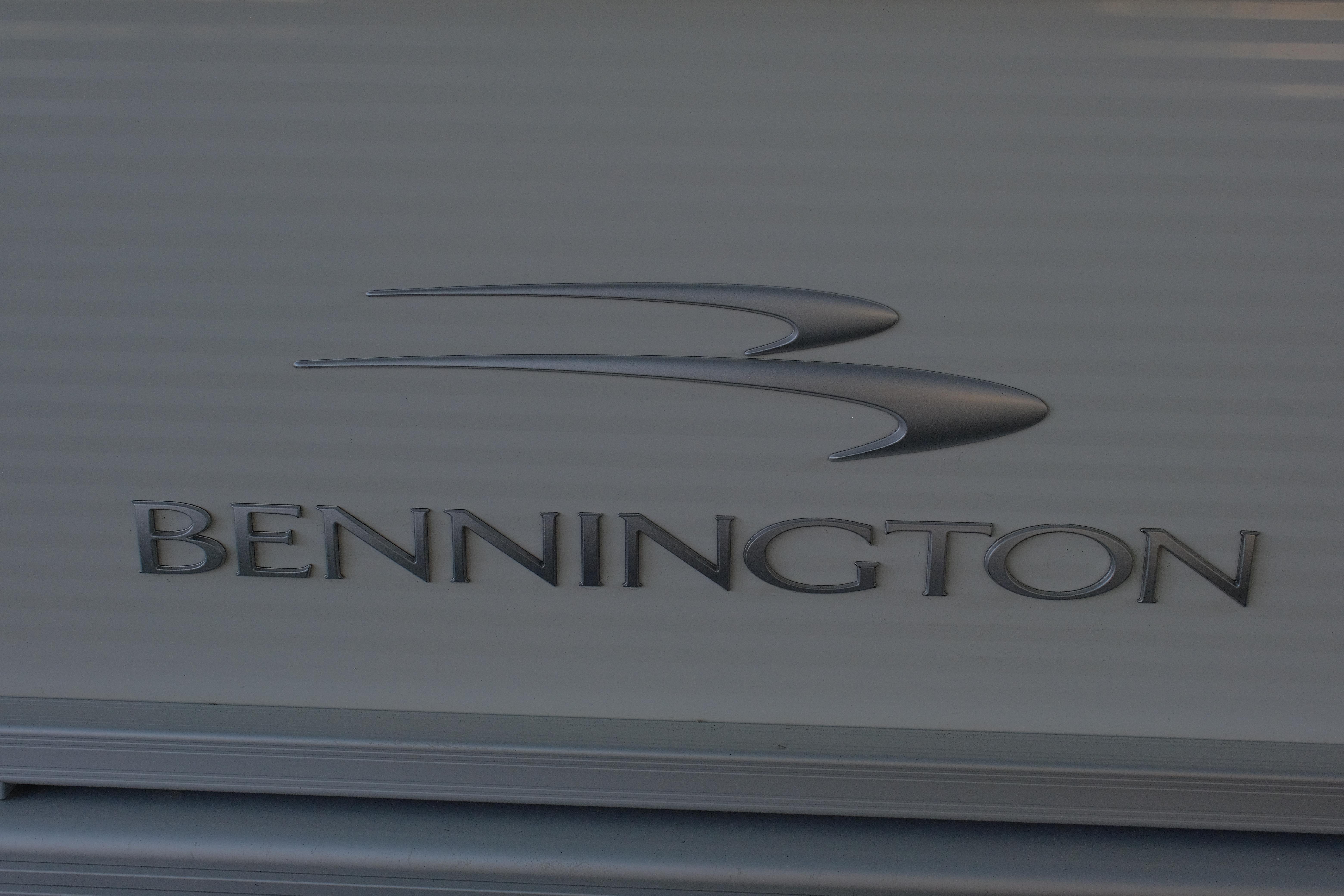 2022 Bennington SX Line