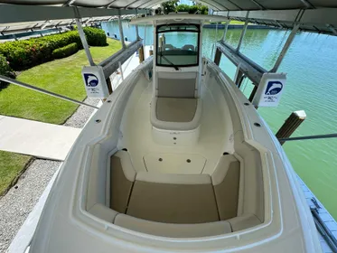 2017 Boston Whaler 330 Outrage