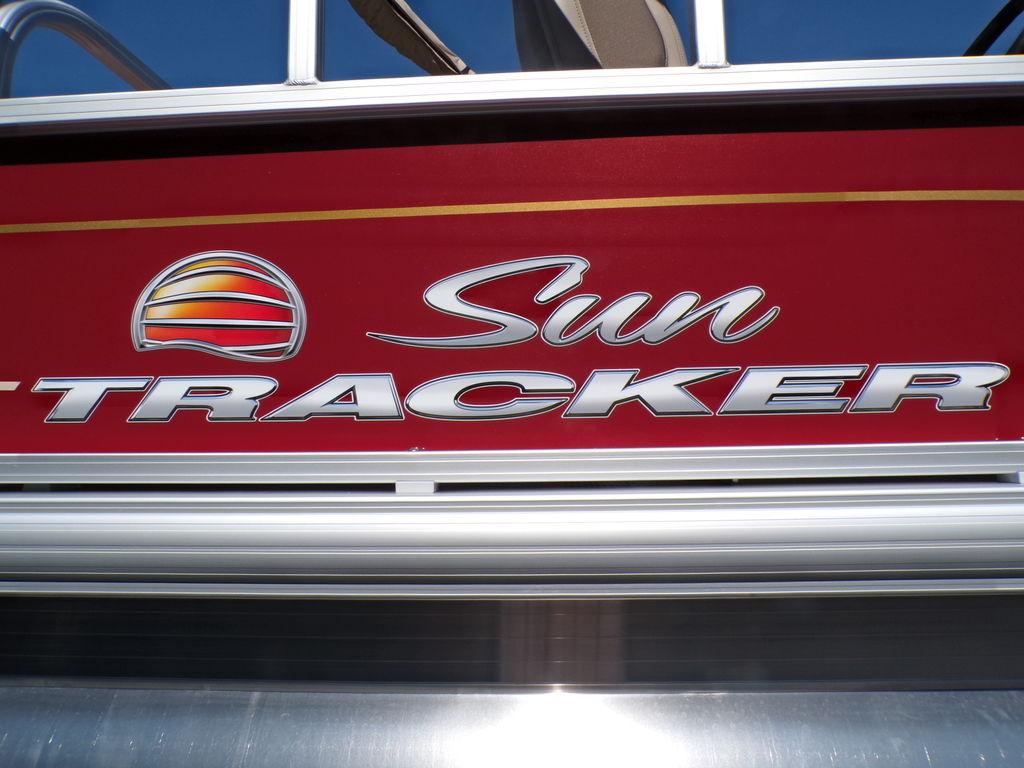 New 2024 Sun Tracker Party Barge 18 DLX, 28117 Mooresville Boat Trader