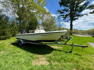 1999 Boston Whaler 18 Dauntless